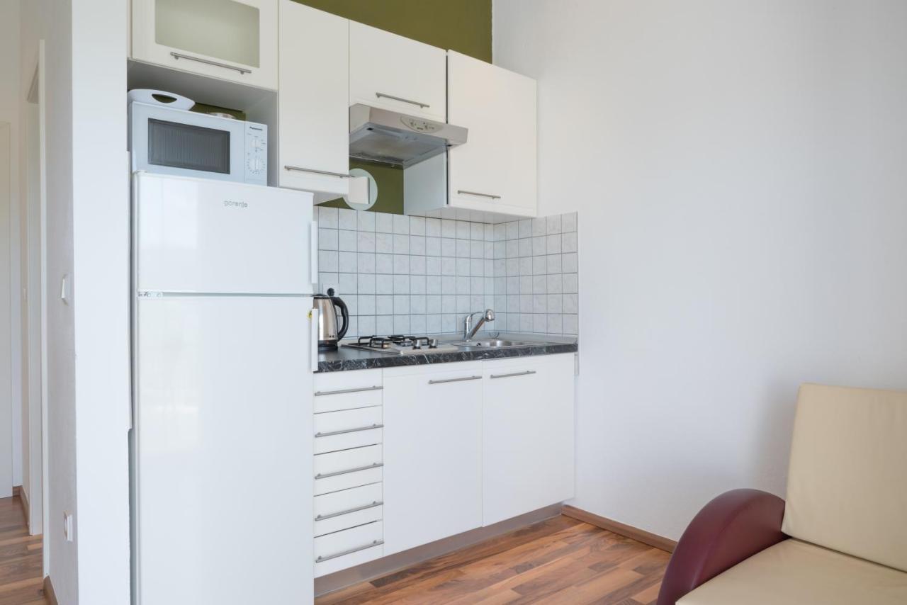 Vdl Apartments 特罗吉尔 外观 照片
