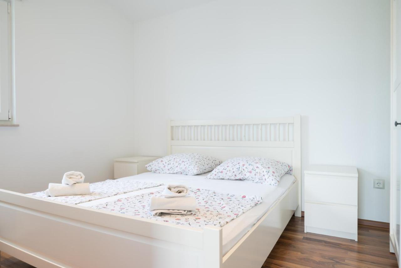Vdl Apartments 特罗吉尔 外观 照片